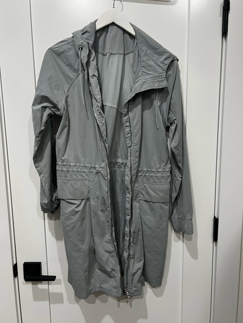 lululemon athletica Lightweight Hooded Jacket in Light Gray